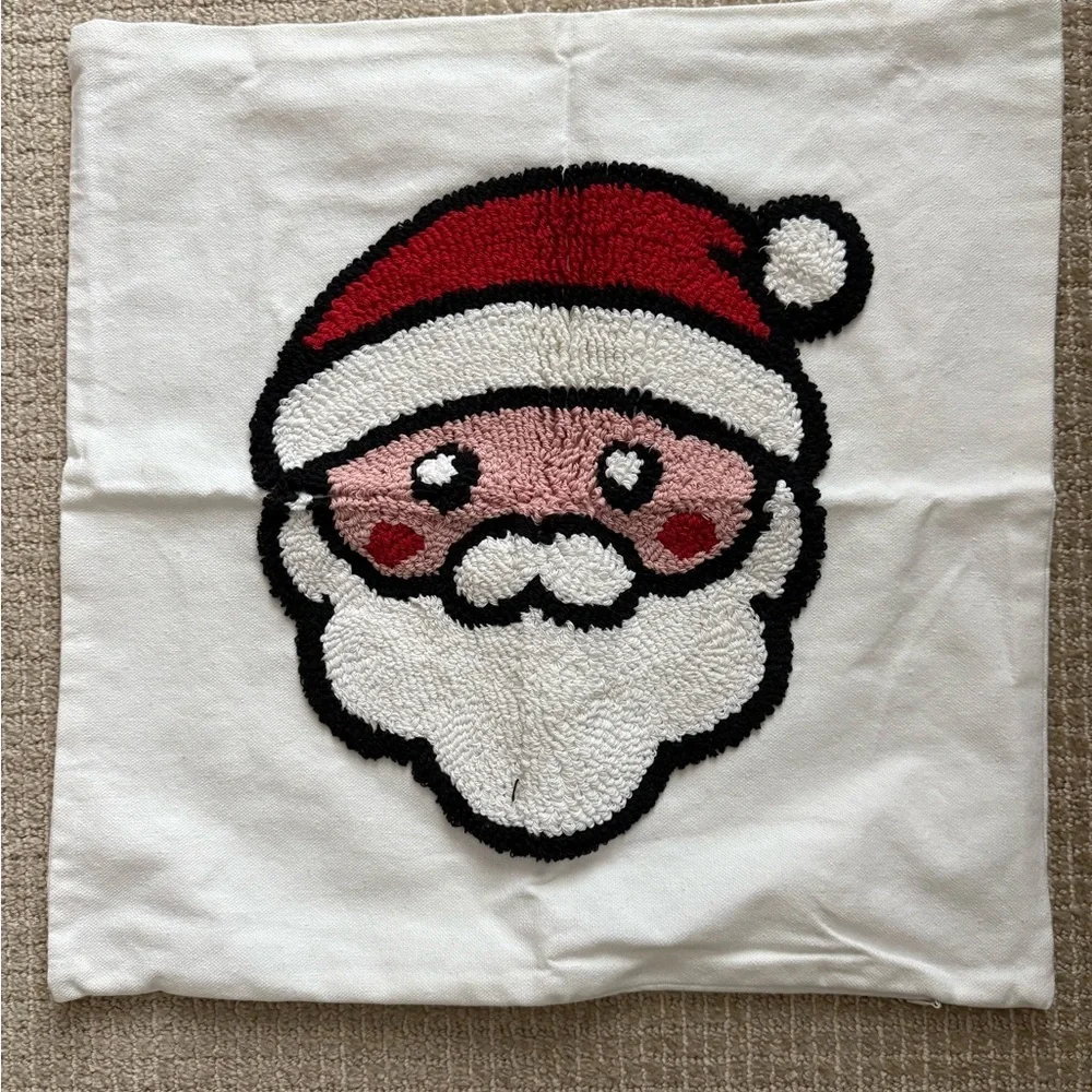 NWT Set of 2  Christmas Santa 3D holiday 18 in pillow shams Inserts not included